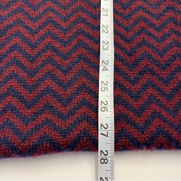 J Crew Burgundy Blue Chevron Wool Acrylic Blend Infinity Knit Scarf OS - Picture 9 of 10